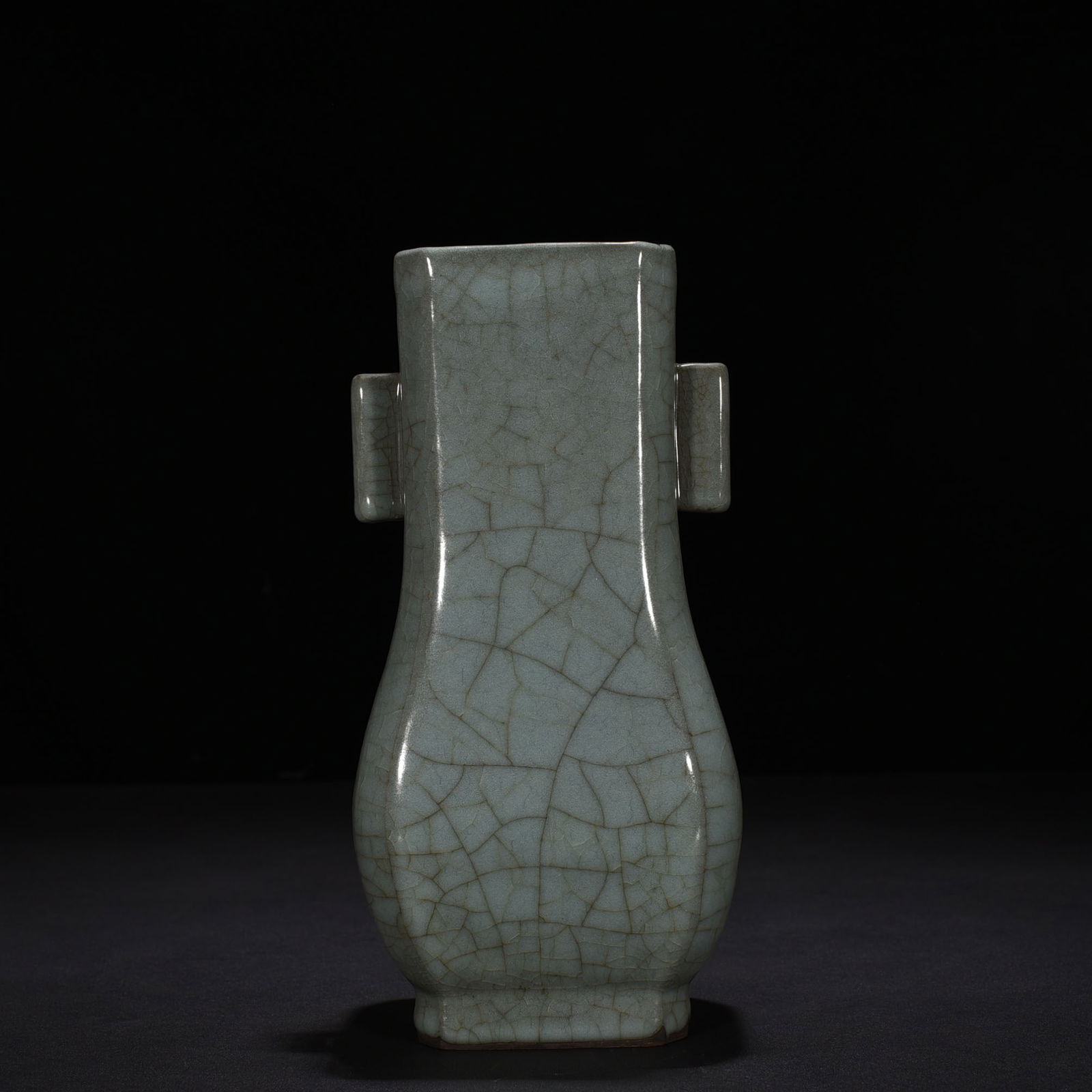 Song Dynasty Guan Kiln official square vase (1 of 5)