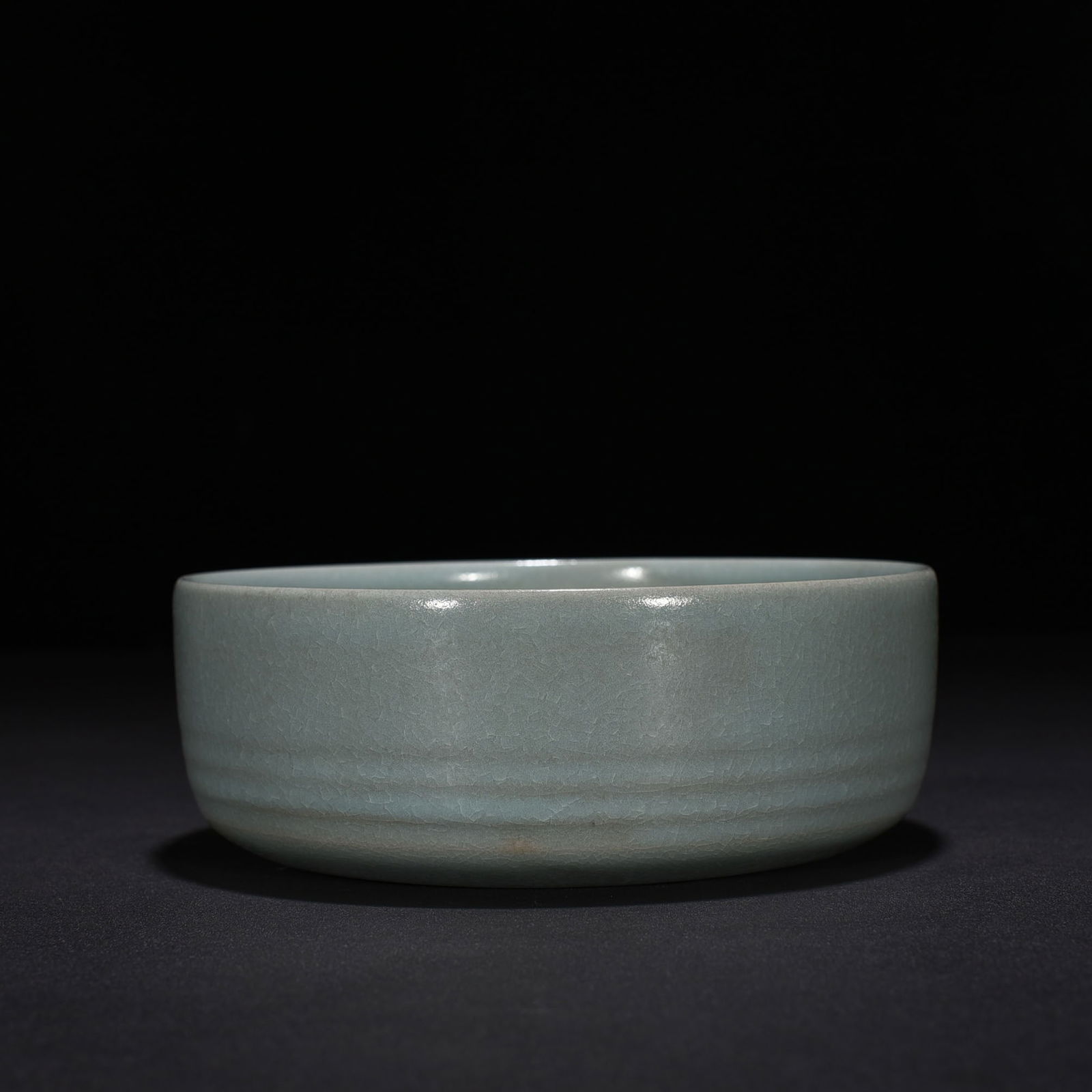 Song Dynasty Ru kiln azure glaze dazzling pattern round wash imperial inscription (1 of 6)