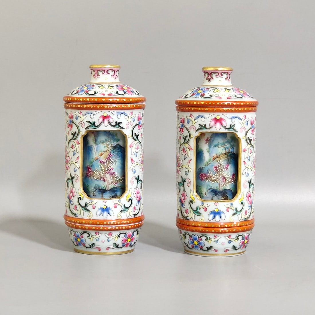 Chinese famille rose porcelain snuff bottles Qing dynasty Qianlong Mark & Period (1 of 9)
