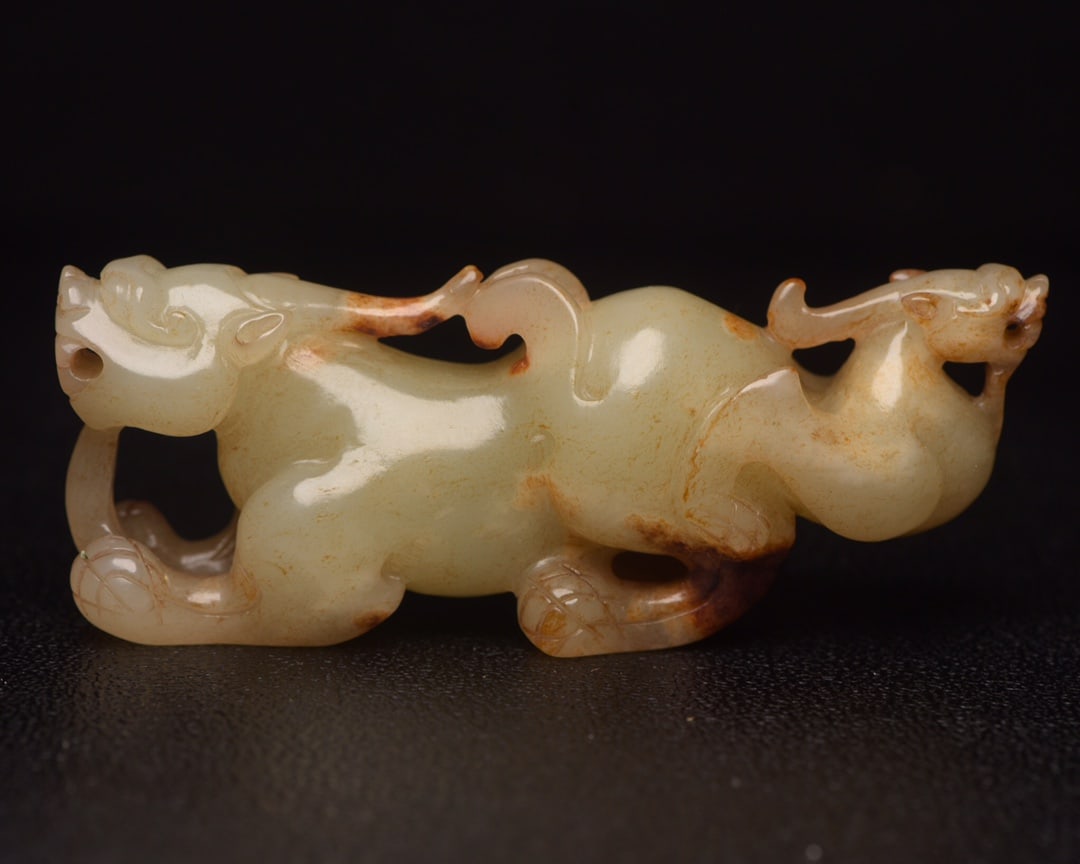Chinese natural jade carved ornaments Qing dynasty (1 of 9)