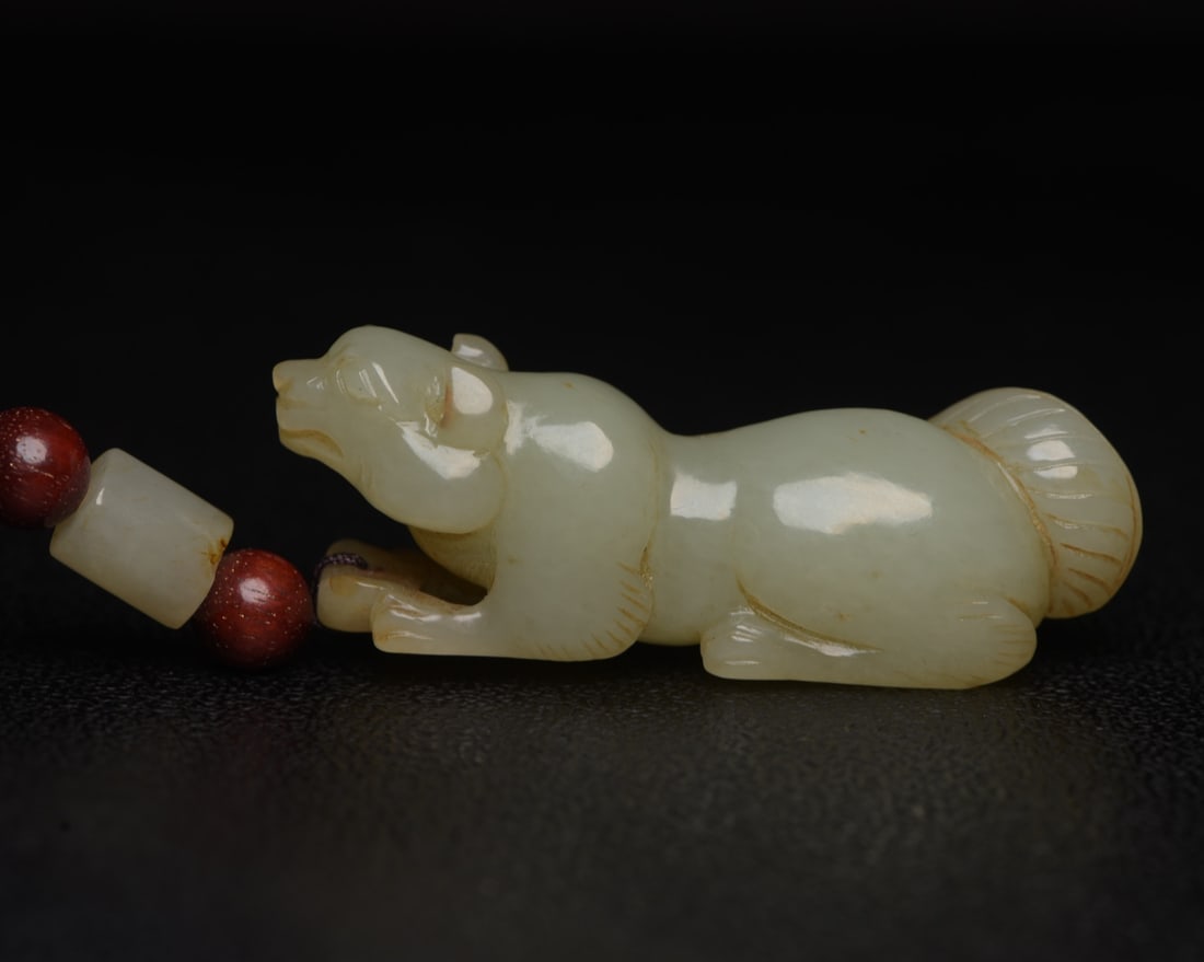 Chinese natural jade carved ornaments Qing dynasty: Size: Height 2.2 cm - Width 6.1 cm Materials: Natural Jade Time Period: Qing dynasty Manufactured Date: Qianlong Period Object: Chinese Antique ⛨ Purchase With Confidence ✔ Verified