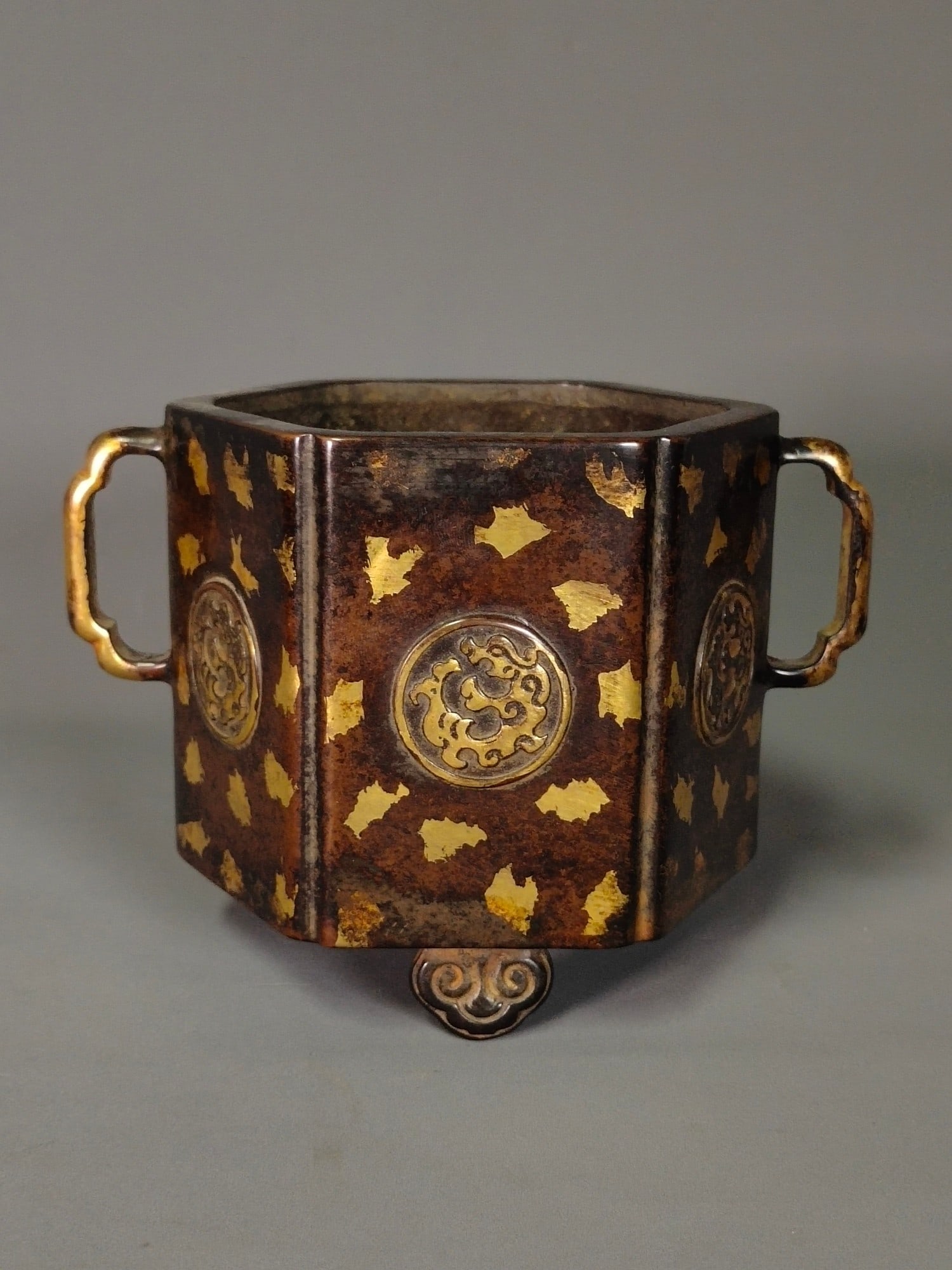 Chinese gilt bronze incense burner Ming dynasty Xuande Mark & Period (1 of 9)