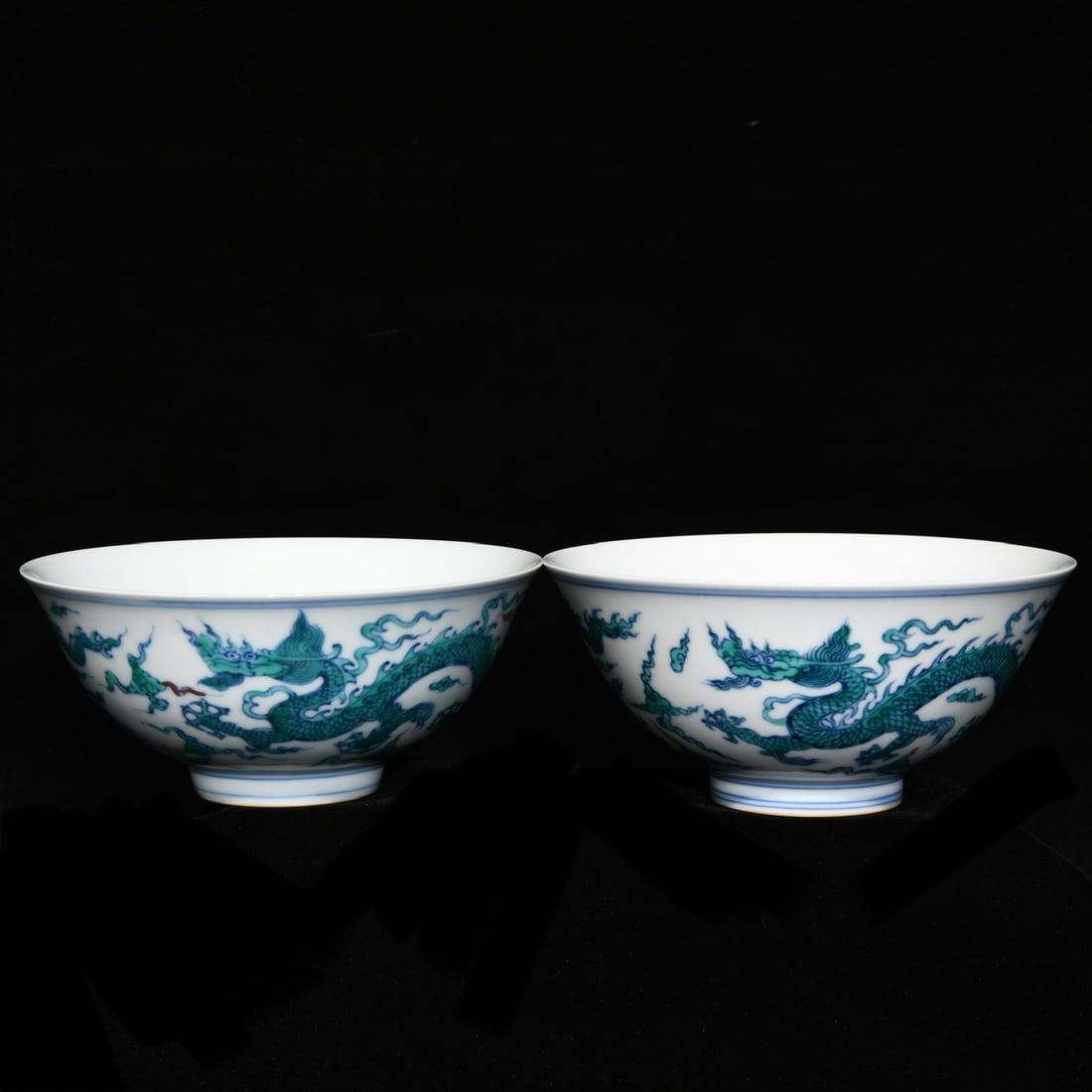 Chinese blue and green porcelain bowl pair Ming dynasty Xuande Mark & Period (1 of 9)