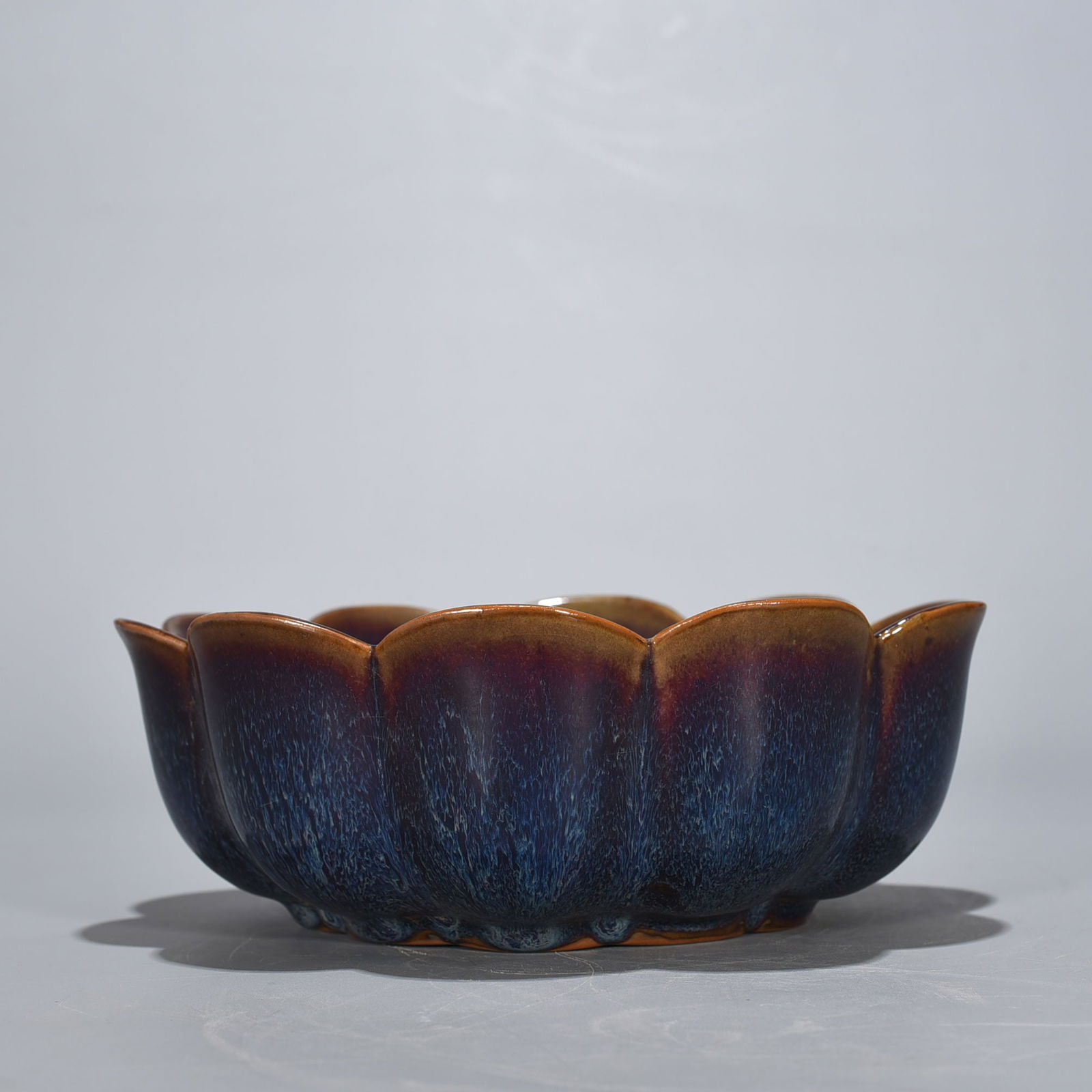 Chinese jun kiln porcelain washer Song dynasty: Size: Width 23 cm - Height 8.5 cm Materials: Porcelain Time Period: Song dynasty Manufactured Date: 10th-c Period Object: Chinese Antique ⛨ Purchase With Confidence ✔ Verified Aucti