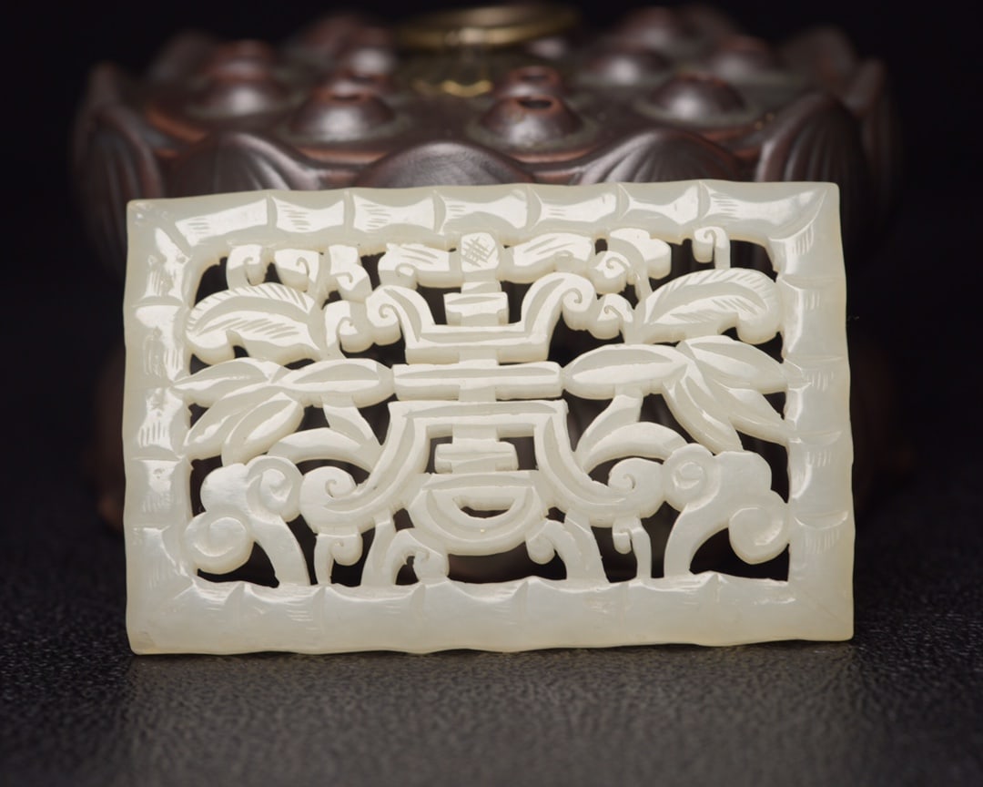 Chinese natural jade carved ornaments Qing dynasty (1 of 9)