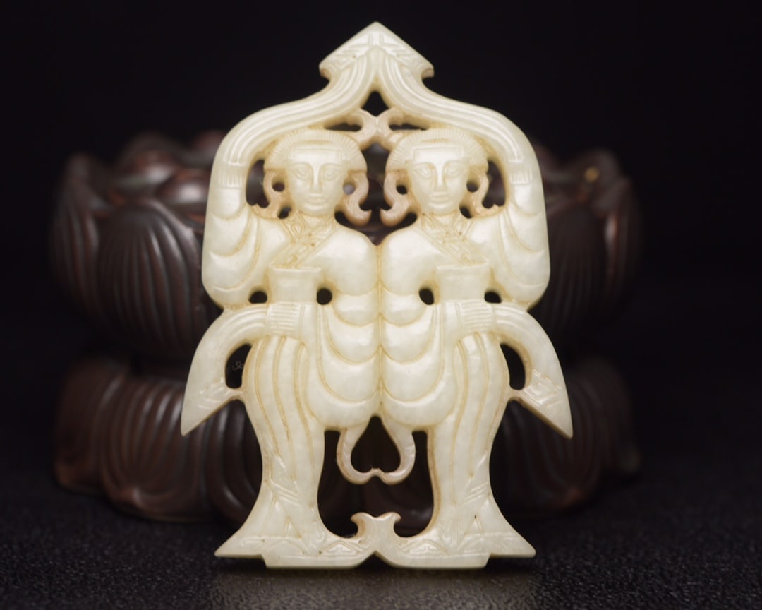 Chinese natural jade carved ornaments Qing dynasty (1 of 9)