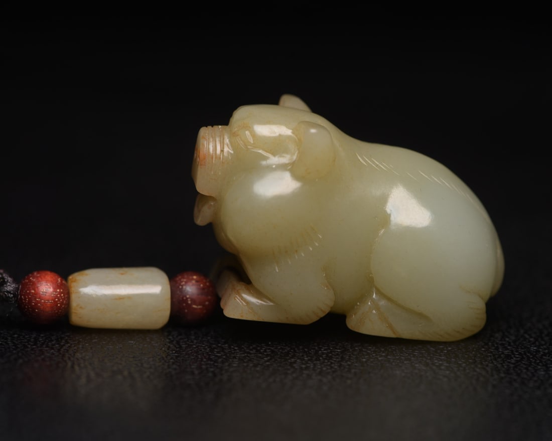 Chinese natural jade carved ornaments Qing dynasty (1 of 9)