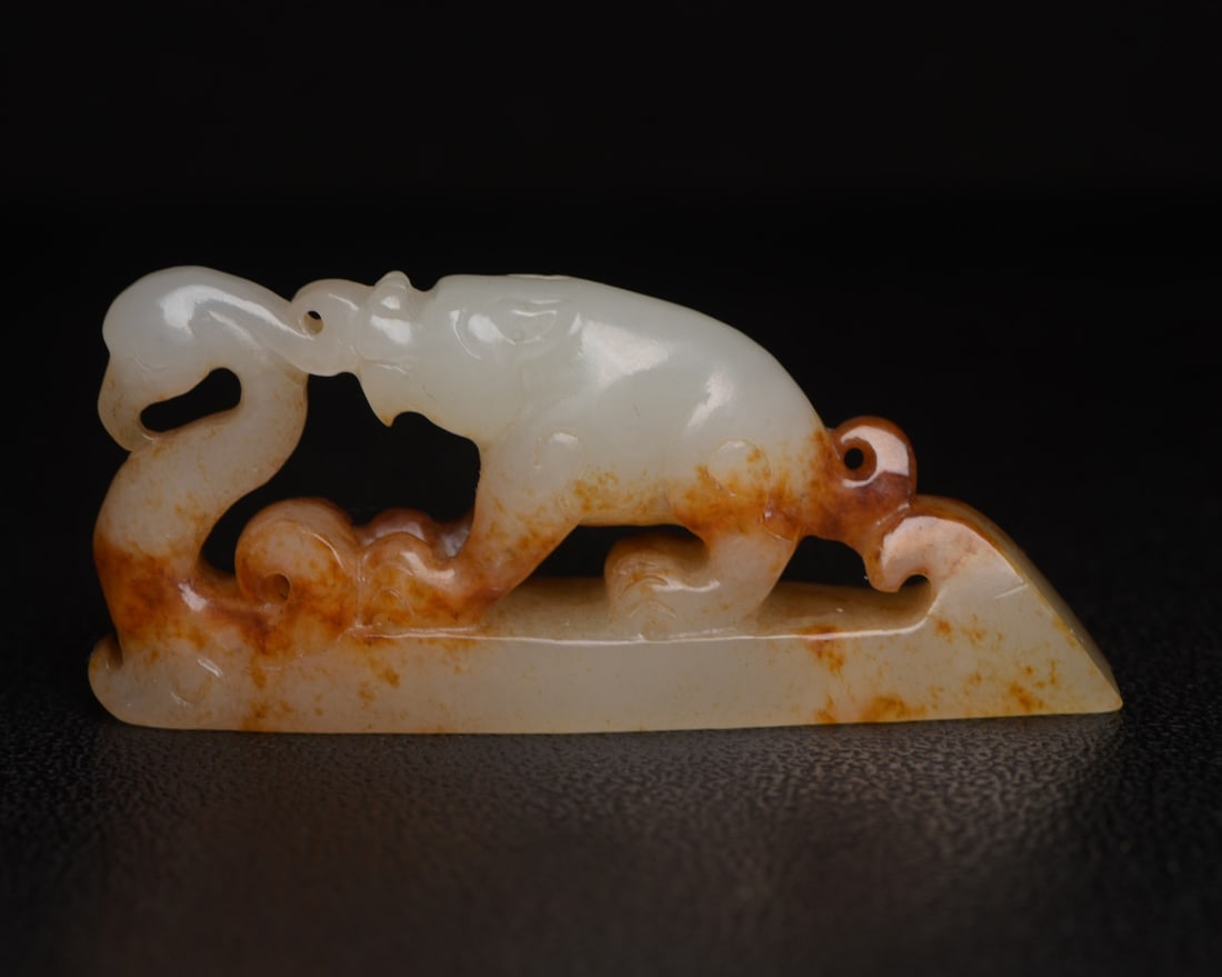 Chinese natural jade carved ornaments Qing dynasty (1 of 9)