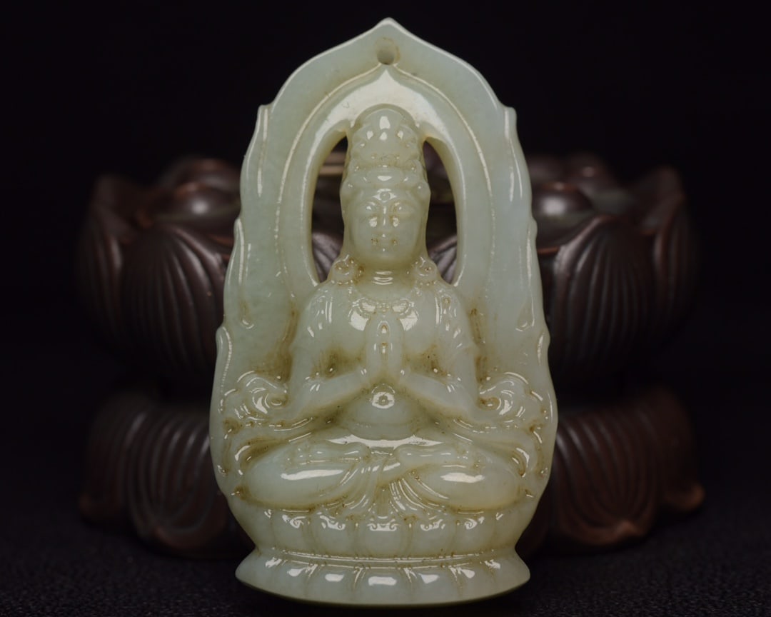 Chinese natural jade carved ornaments Qing dynasty (1 of 9)