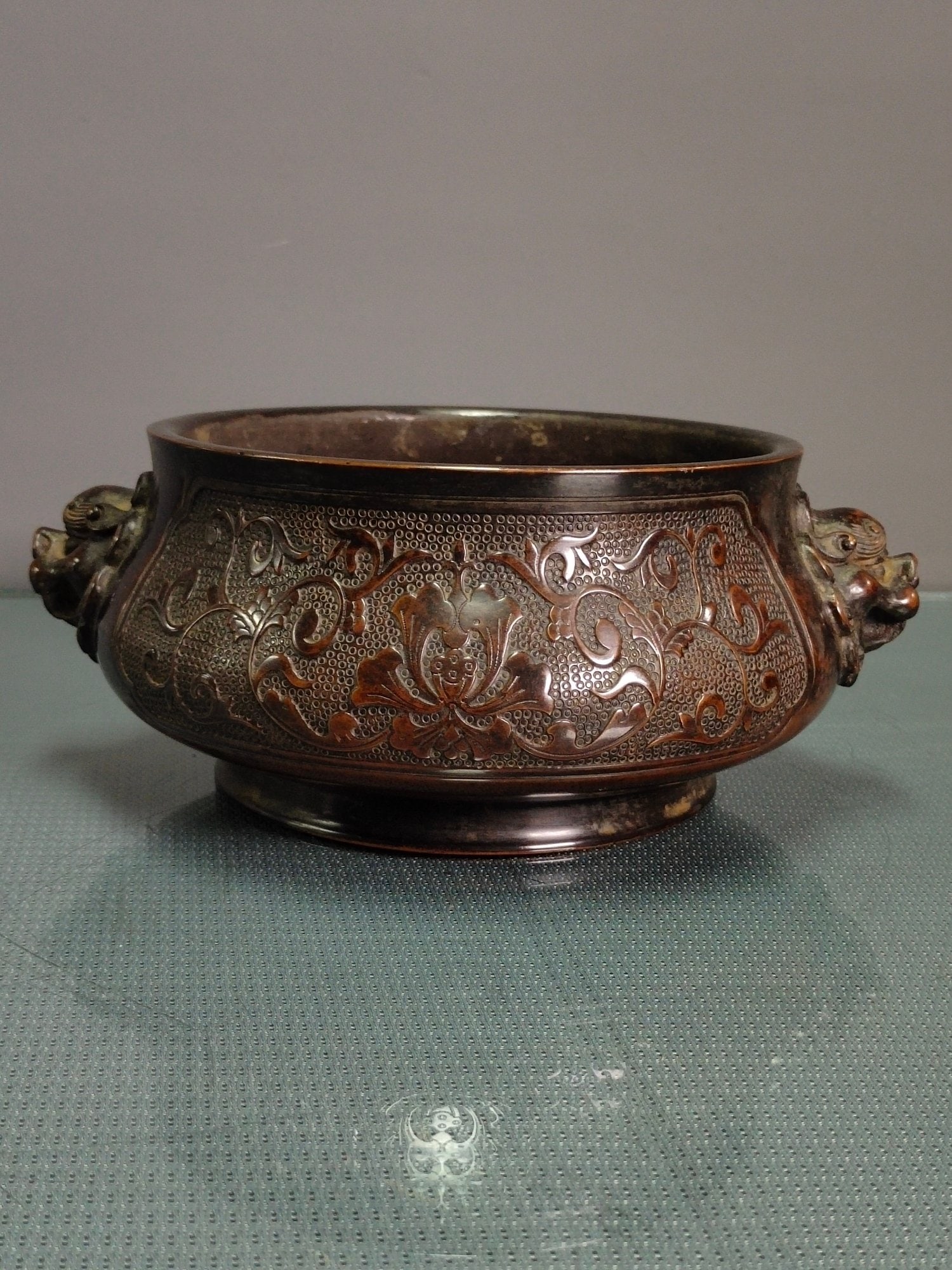 Chinese bronze ware incense burner Ming dynasty Xuande Mark & Period (1 of 9)