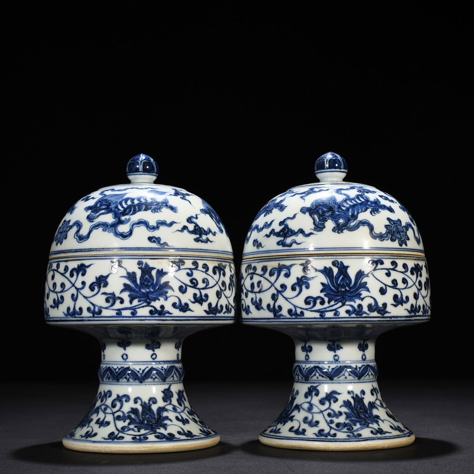 Ming Dynasty Xuande Blue and White Lion Rolling Hydrangea Porcelain Zun: Size: Height 21 cm - Width 13 cm Materials: Porcelain Time Period: Ming dynasty Manufactured Date: Xuande Mark & Period Object: Chinese Antique ⛨ Purchase With Confidence ✔ Verified