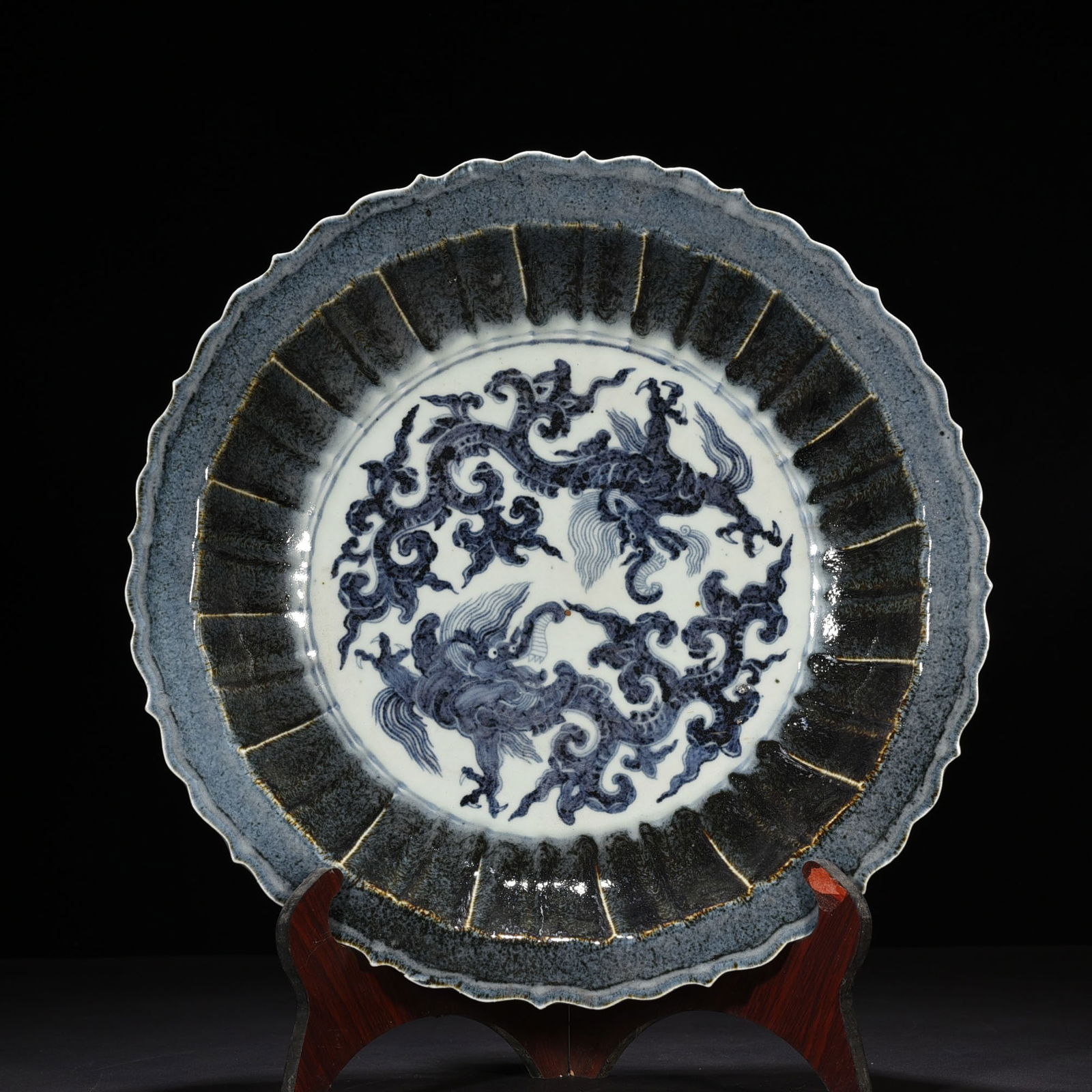 Chinese blue and white porcelain plate Ming dynasty Xuande Mark & Period (1 of 8)
