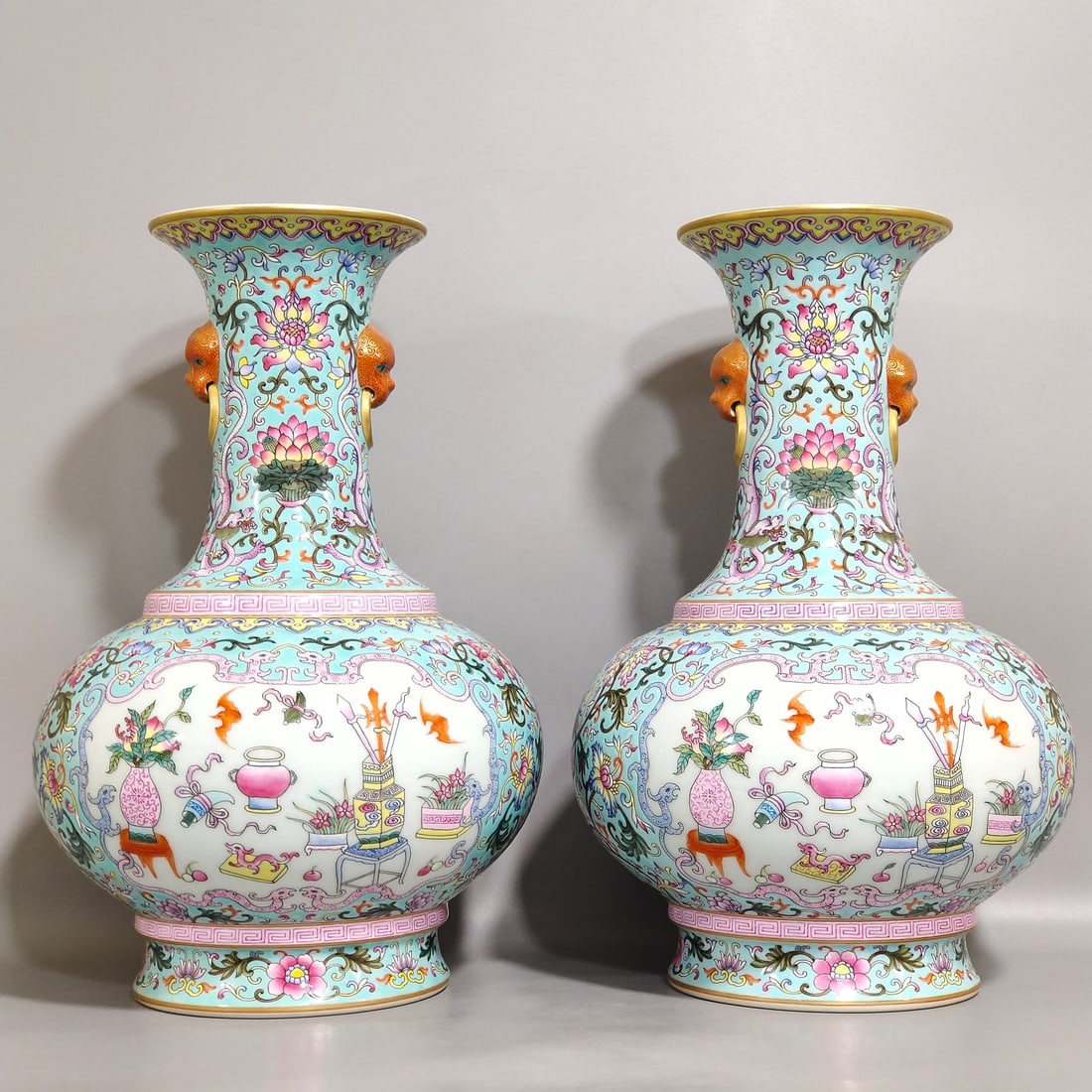 Chinese famille rose porcelain vase pair Qing dynasty Qianlong Mark & Period (1 of 9)