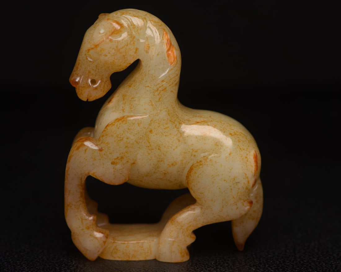 Chinese natural jade carved ornaments Qing dynasty (1 of 9)