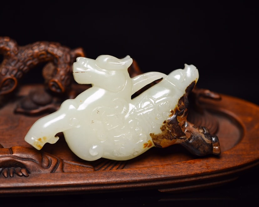 Chinese natural jade carved ornaments Qing dynasty (1 of 9)