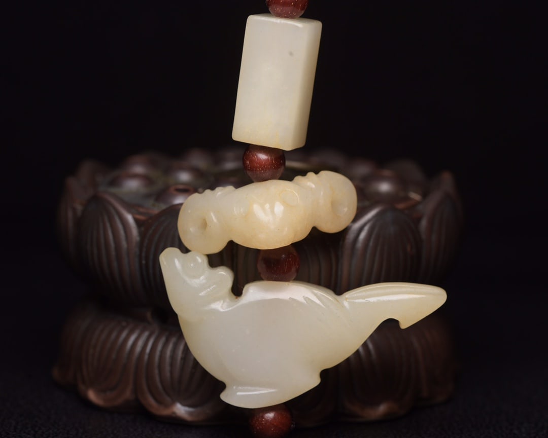 Chinese natural jade carved ornaments Qing dynasty (1 of 9)