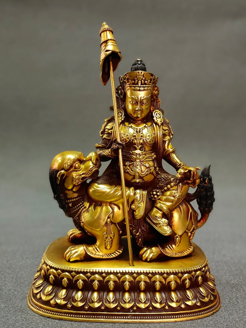 Chinese gilt bronze buddha figure Qing dynasty (1 of 9)