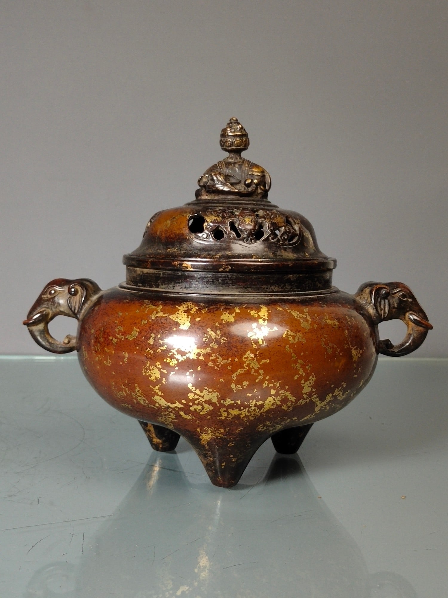 Chinese gilt bronze incense burner Ming dynasty Xuande Mark & Period (1 of 9)