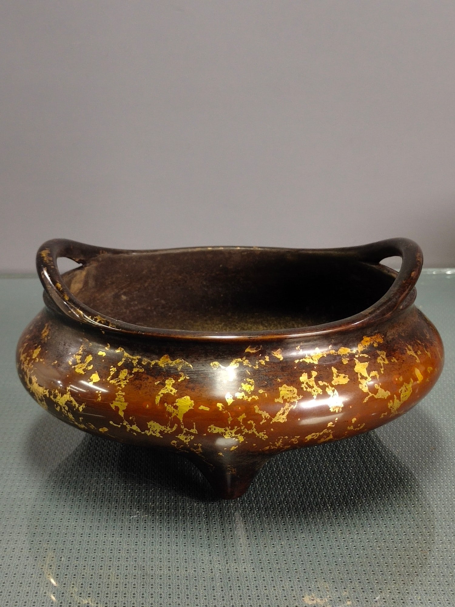 Chinese gilt bronze incense burner Ming dynasty Xuande Mark & Period (1 of 9)