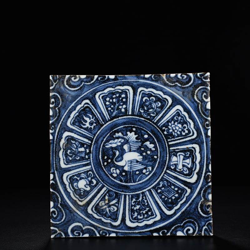 Ming Dynasty Yongle Dabaoen Temple blue and white magic weapon porcelain plaque: Size: Width 20 cm - Height 3 cm Materials: Porcelain Time Period: Ming dynasty Manufactured Date: Xuande Mark & Period Object: Chinese Antique ⛨ Purchase With Confidence ✔ Verified