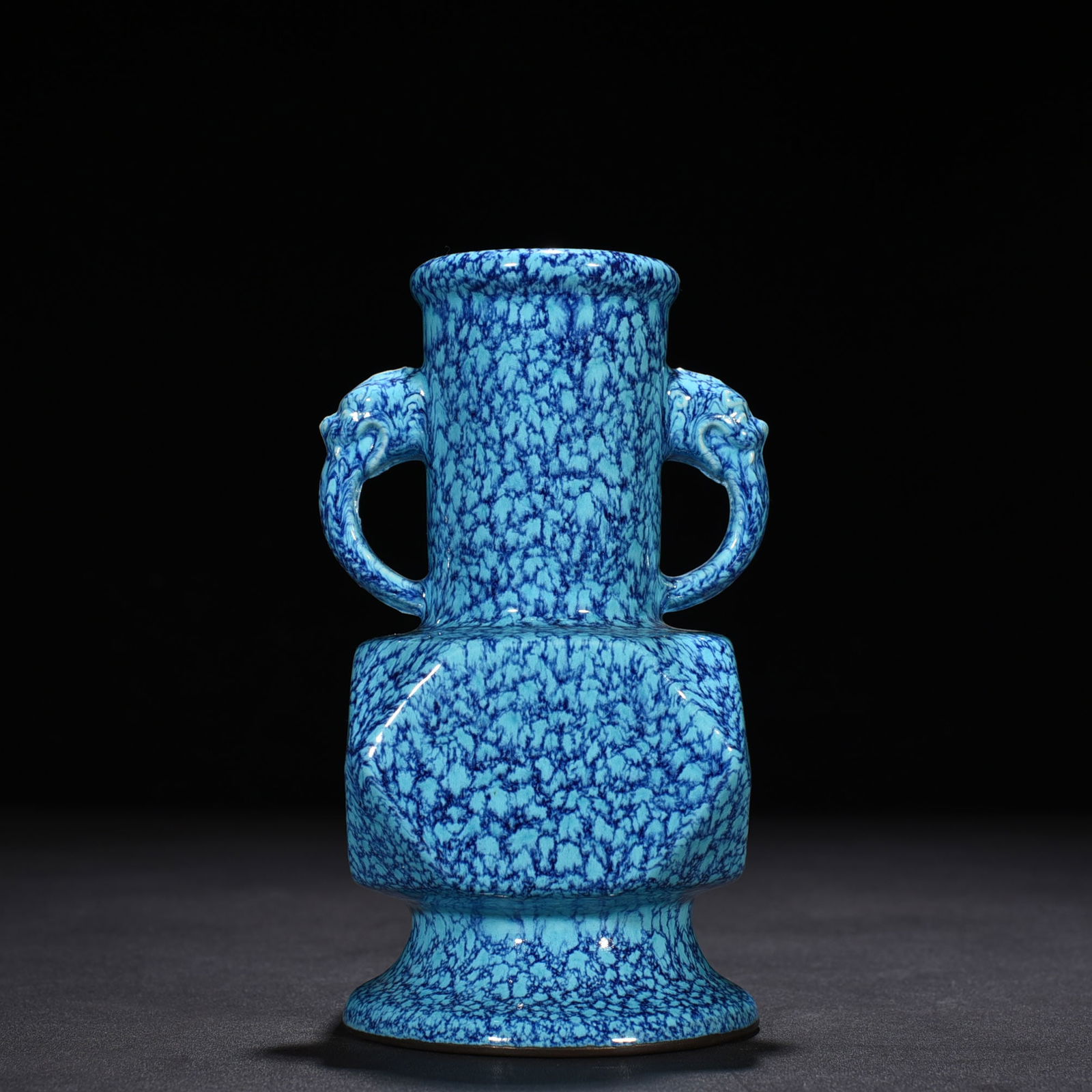 Qing Dynasty Qianlong furnace Jun glazed Japanese horn vase (1 of 8)