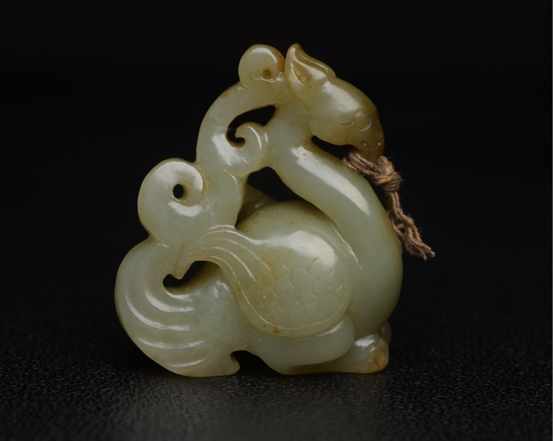 Chinese natural jade carved ornaments Qing dynasty (1 of 9)