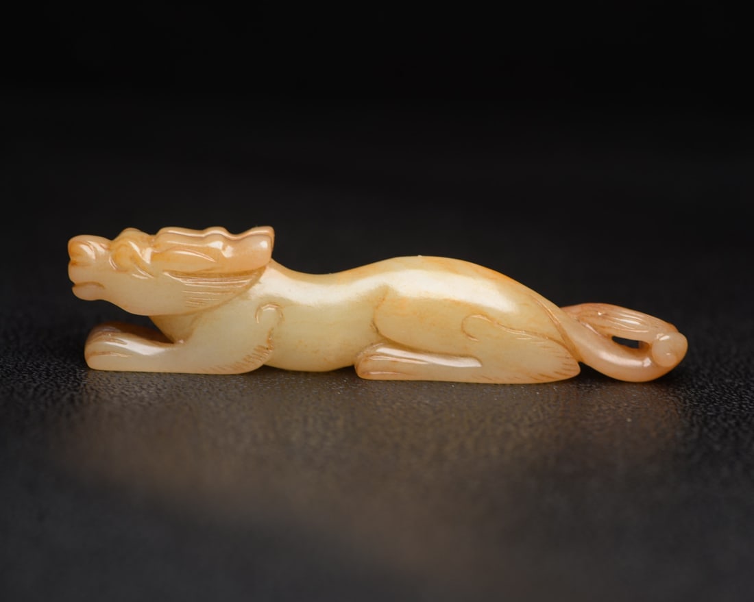 Chinese natural jade carved ornaments Qing dynasty (1 of 9)