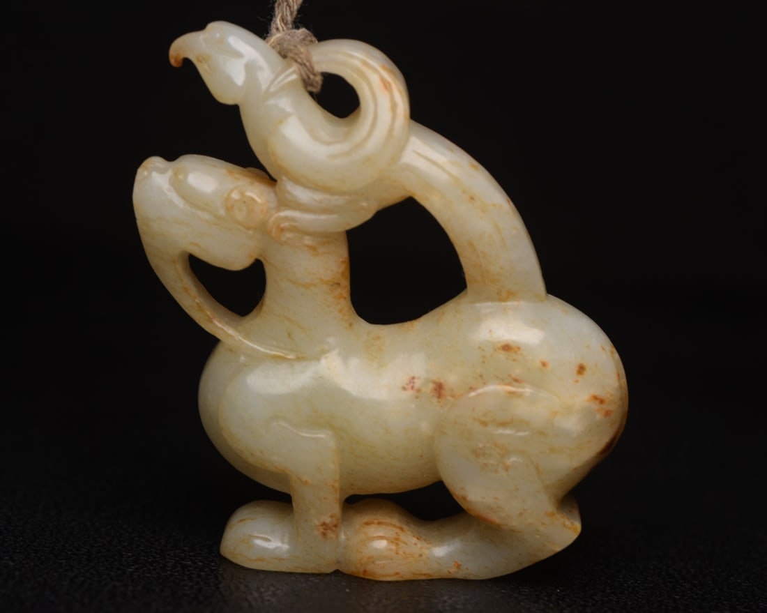 Chinese natural jade carved ornaments Qing dynasty (1 of 9)