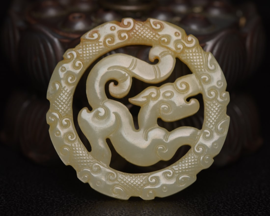 Chinese natural jade carved ornaments Qing dynasty (1 of 9)