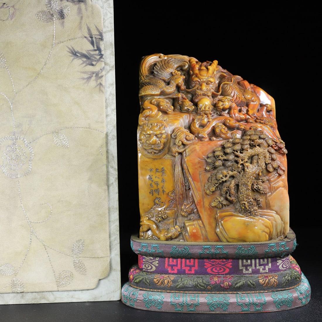 Chinese natural shoushan stone carved seal Qing dynasty (1 of 11)