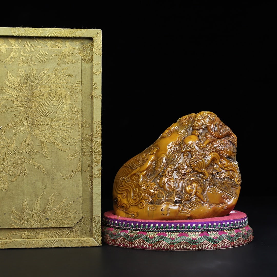 Chinese natural shoushan stone carved seal Qing dynasty (1 of 9)