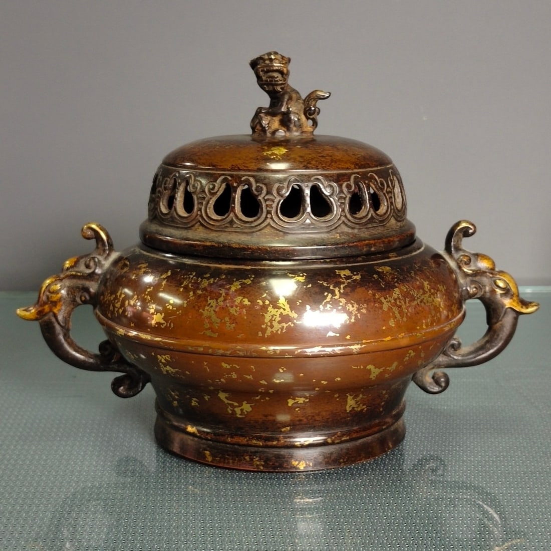 Chinese gilt bronze incense burner Ming dynasty Xuande Mark & Period (1 of 9)