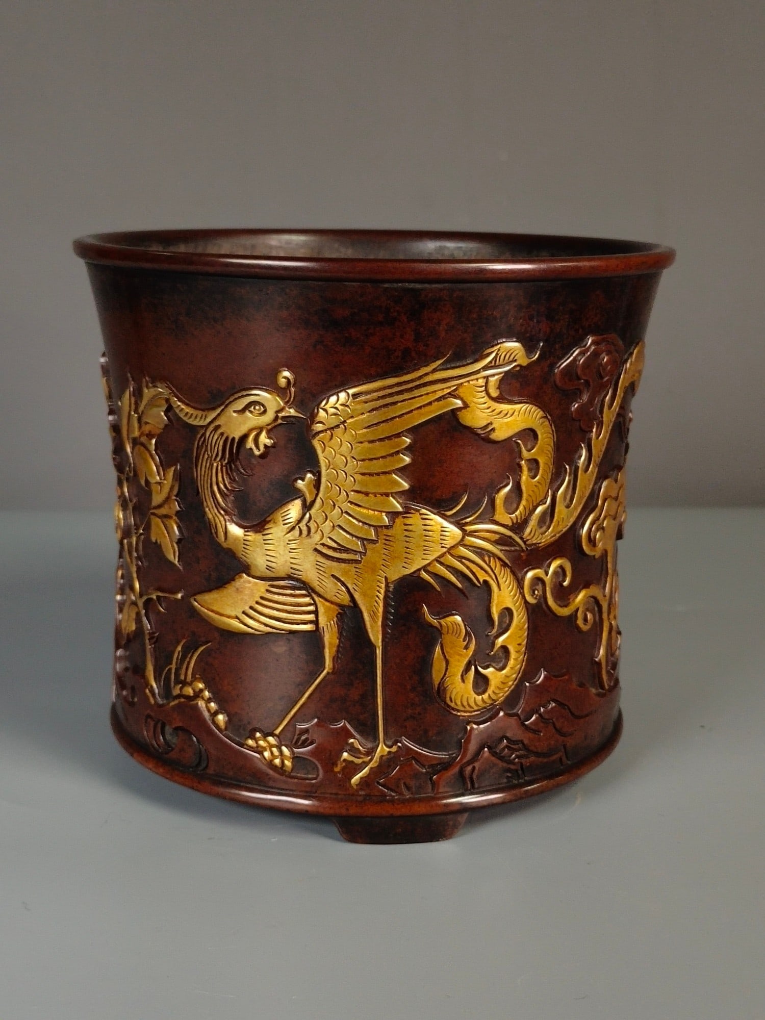 Chinese gilt bronze incense burner Ming dynasty Xuande Mark & Period: Size: Width 15.7 cm - Height 14 cm Materials: Gilt Bronze Time Period: Ming dynasty Manufactured Date: Xuande Mark & Period Object: Chinese Antique ⛨ Purchase With Confidence ✔ Veri