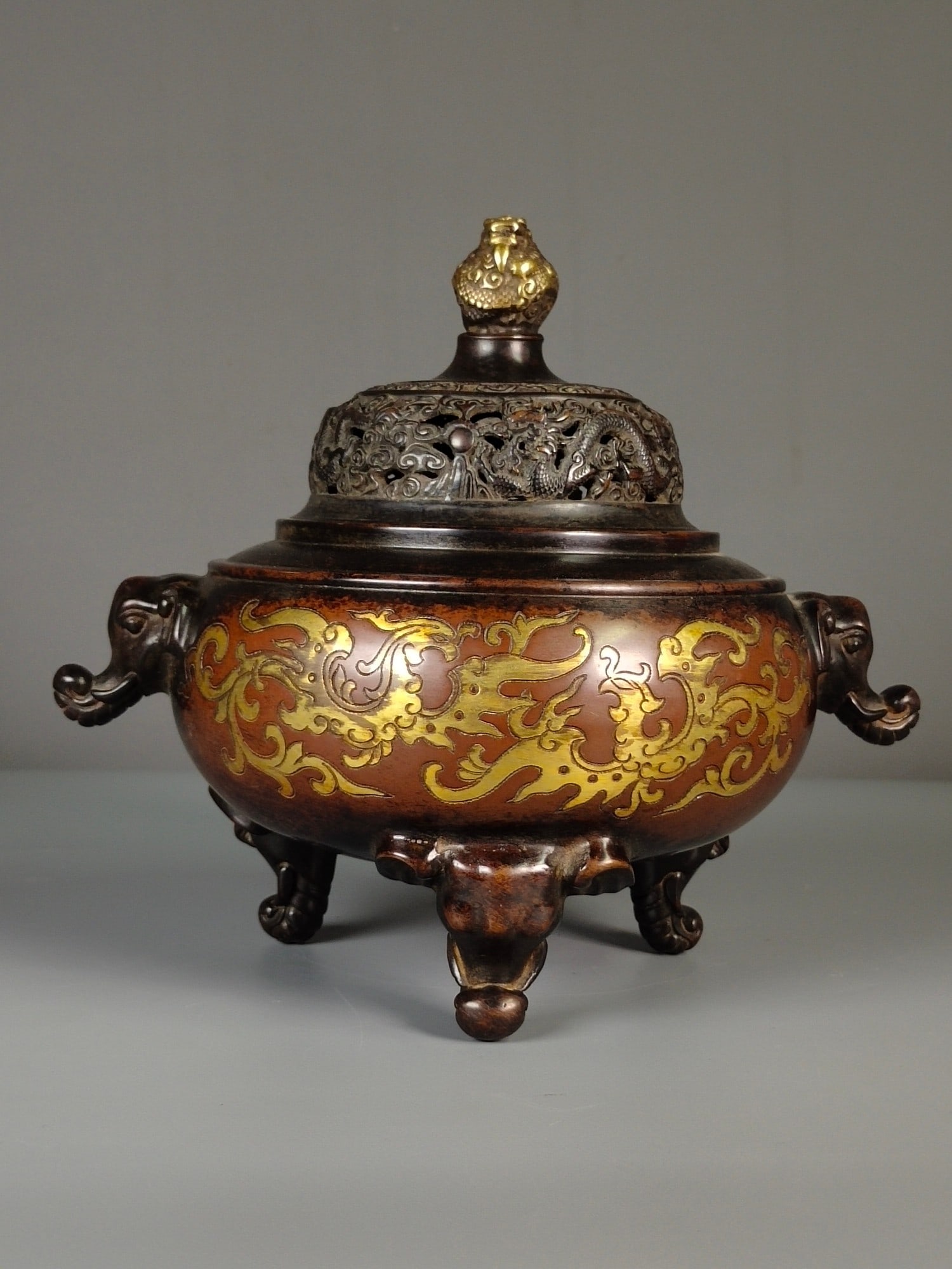 Chinese gilt bronze incense burner Ming dynasty Xuande Mark & Period (1 of 9)