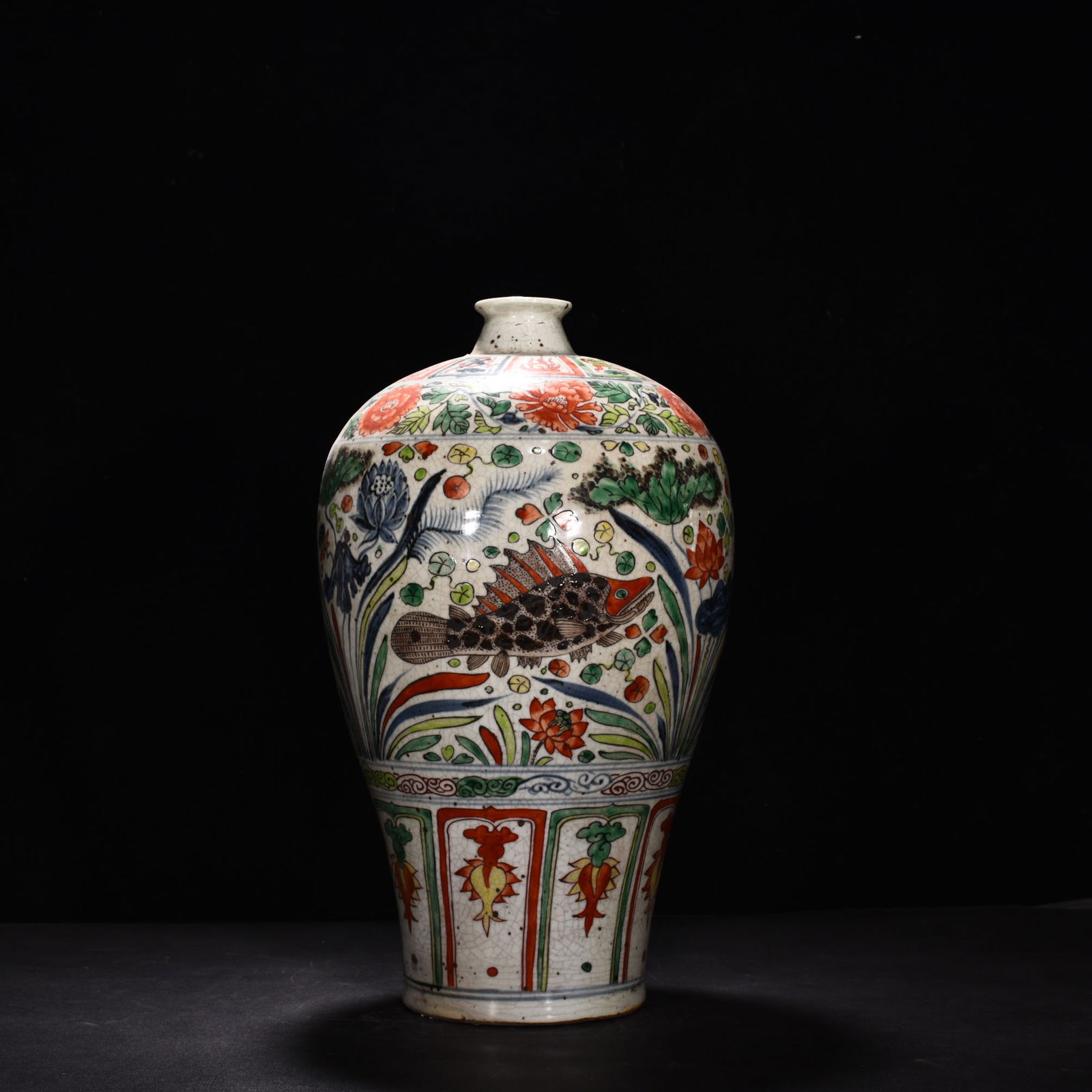 Yuan Dynasty blue and white multicolored fish and algae pattern plum vase: Size: Height 22 cm - Width 21.5 cm Materials: Porcelain Time Period: Yuan dynasty Manufactured Date: 13th-c Period Object: Chinese Antique ⛨ Purchase With Confidence ✔ Verified Auct