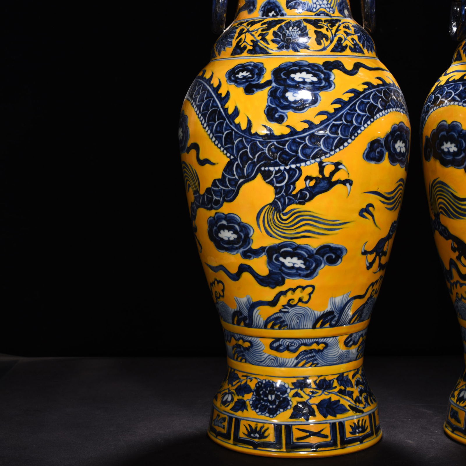 Yuan Dynasty blue and white delicate yellow glaze cloud and dragon elephant ear vase pair - 7