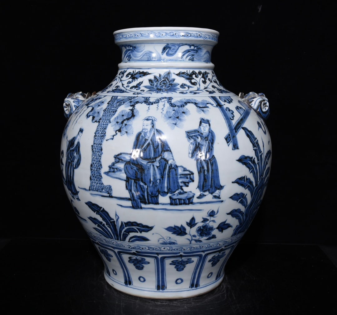 Chinese blue and white porcelain jar Yuan dynasty (1 of 9)