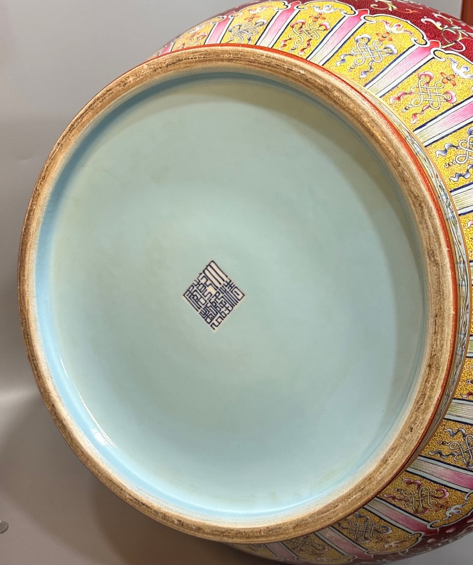 Very RARE Chinese famille rose porcelain vase Qing dynasty Qianlong Mark & Period - 9