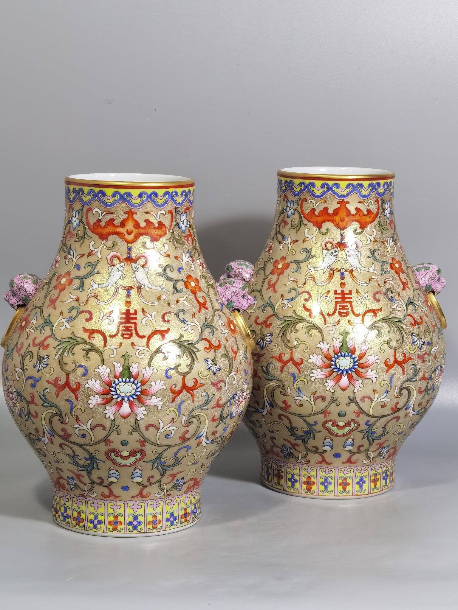 Chinese famille rose porcelain vase pair Qing dynasty Qianlong Mark & Period (1 of 9)