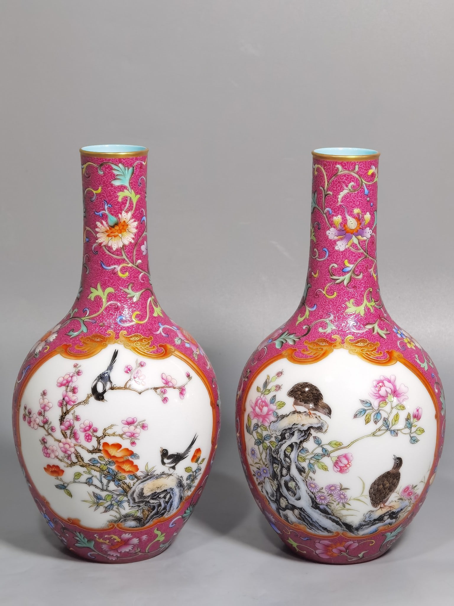 Chinese famille rose porcelain vase pair Qing dynasty Qianlong Mark & Period (1 of 9)