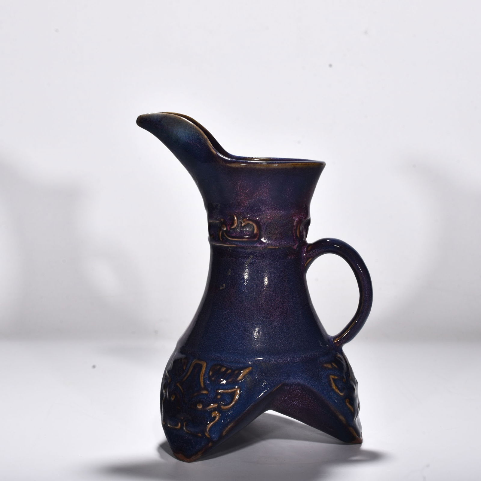 Song Dynasty Jun kiln rose purple glaze animal mask teapot: Size: Height 25 cm - Width 16 cm Materials: Porcelain Time Period: Song dynasty Manufactured Date: 10th-c Object: Chinese Antique ⛨ Purchase With Confidence ✔ Verified Auction House