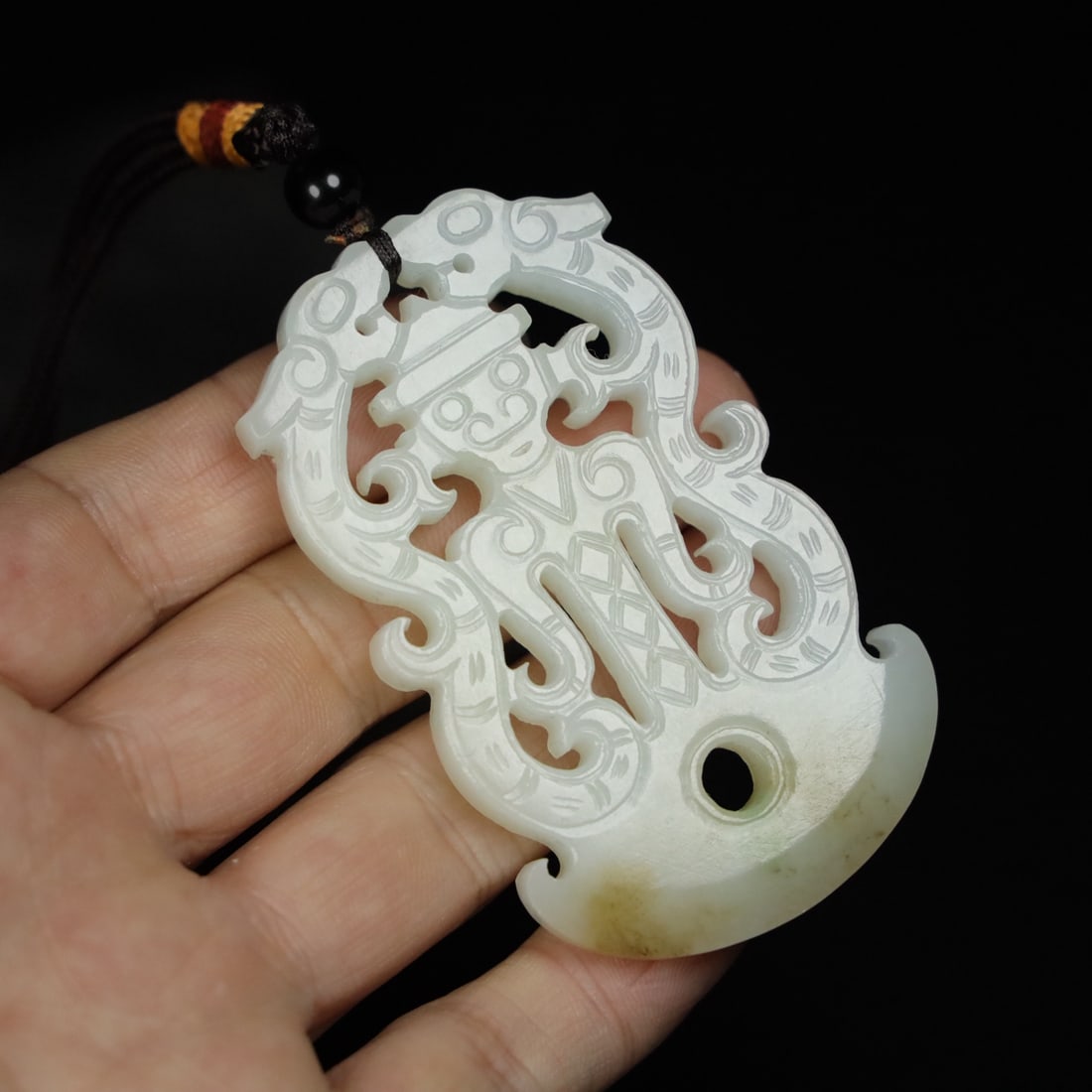 Chinese natural jade carved ornaments Qing dynasty: Size: Height 7.6 cm - Width 4.5 cm Materials: Natural Jade Time Period: Qing dynasty Manufactured Date: Qianlong Period Object: Chinese Antique ⛨ Purchase With Confidence ✔ Verified