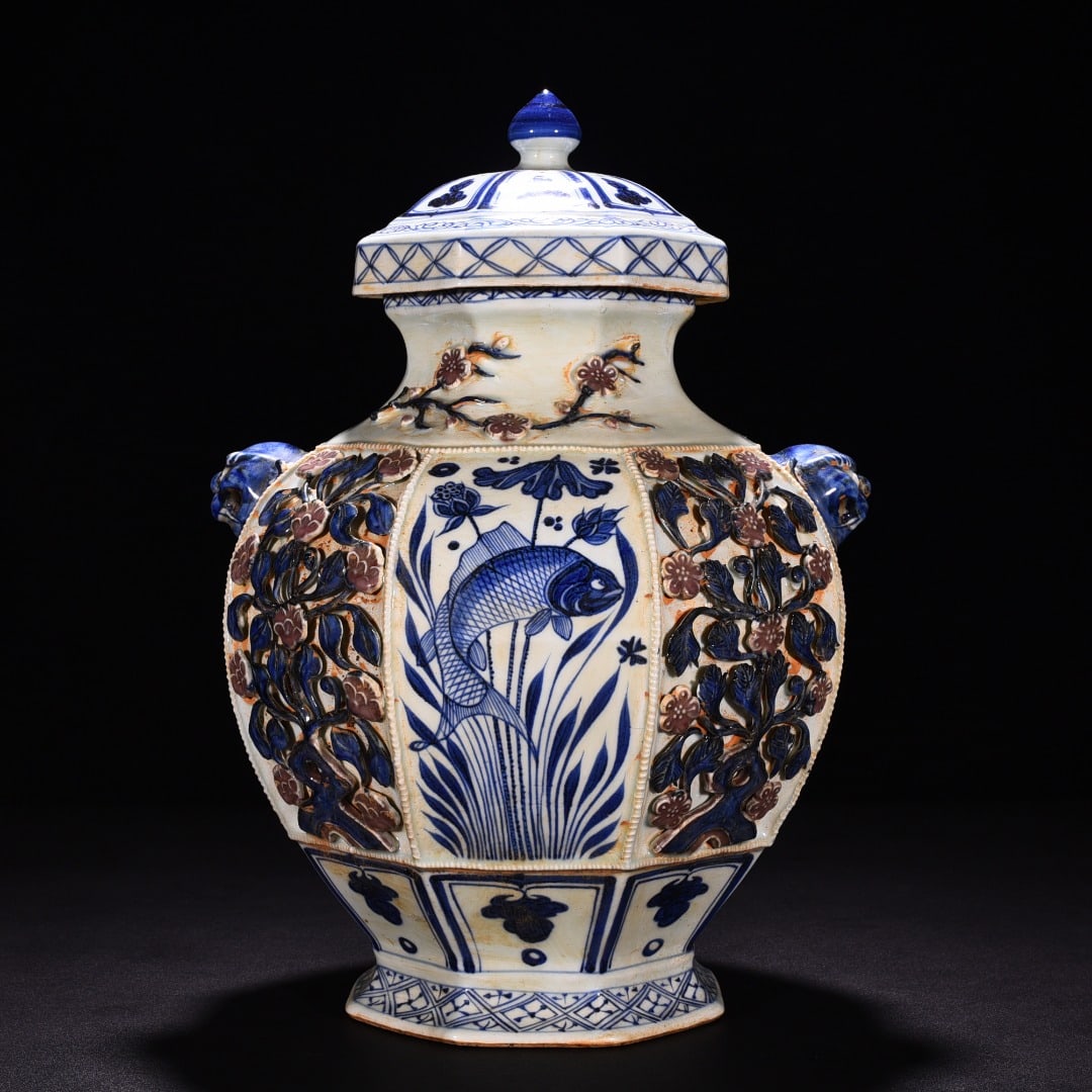 Chinese blue and white porcelain jar Yuan dynasty: Size: Height 36 cm - Width 26 cm Materials: Porcelain Time Period: Yuan dynasty Manufactured Date: 13th-c Period Object: Chinese Antique ⛨ Purchase With Confidence ✔ Verified Auctio