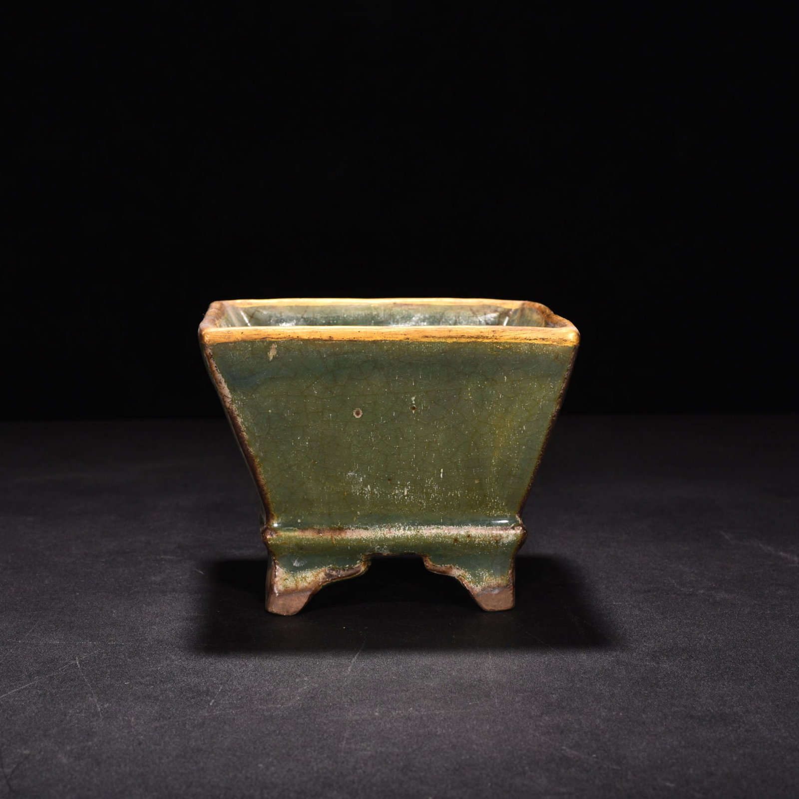 Song Dynasty Longquan kiln plum celadon glaze painted gold square bucket: Size: Width 12.5 cm - Height 10 cm Materials: Porcelain Time Period: Song dynasty Manufactured Date: 10th-c Period Object: Chinese Antique ⛨ Purchase With Confidence ✔ Verified Auct