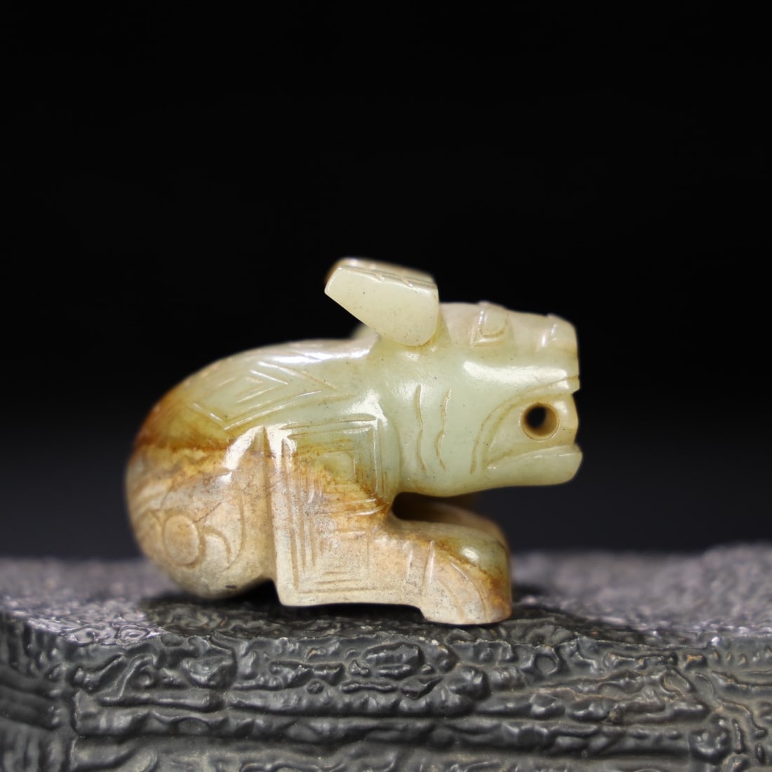 Chinese natural jade carved ornaments Qing dynasty (1 of 9)