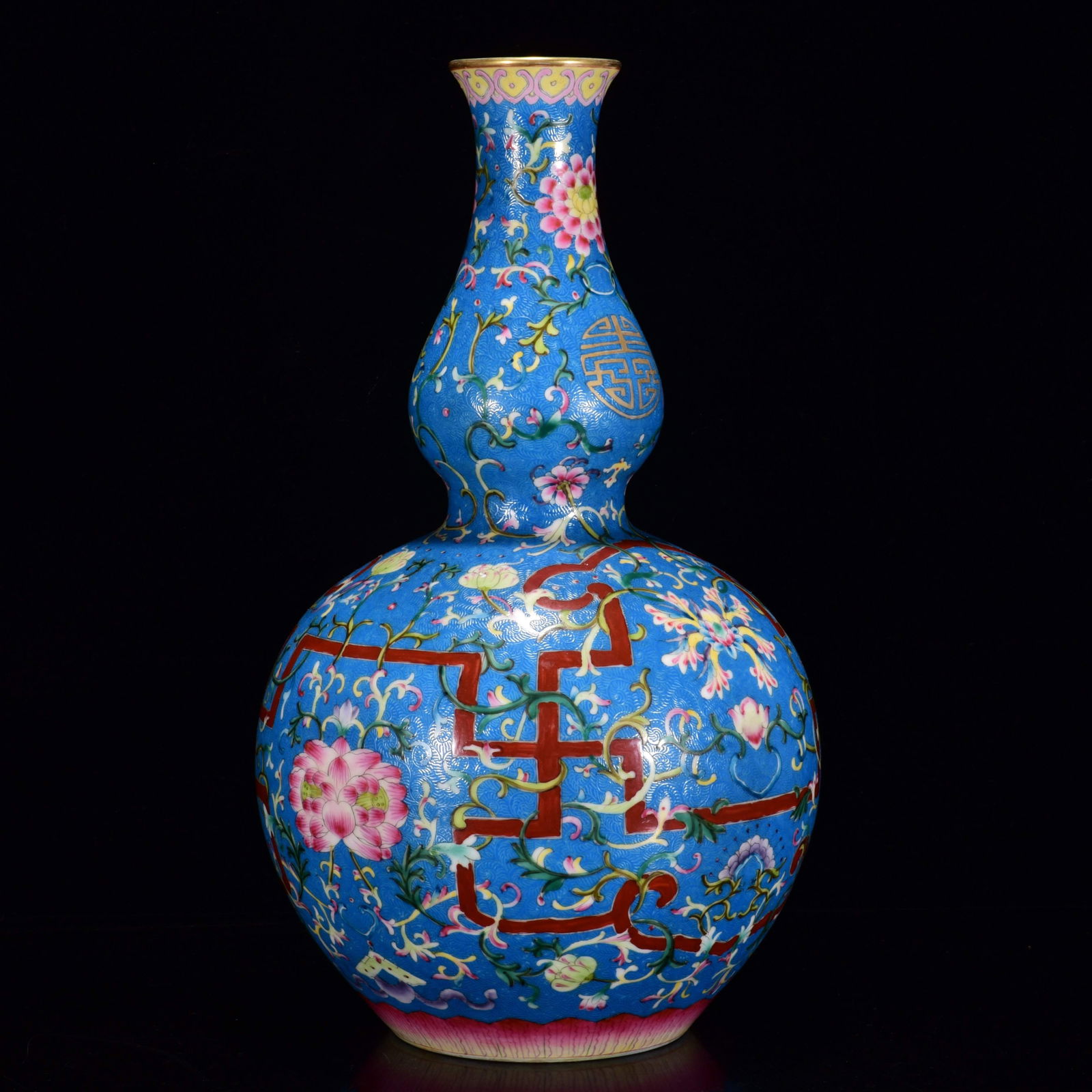 Chinese famille rose porcelain vase Qing dynasty Qianlong Mark & Period (1 of 9)