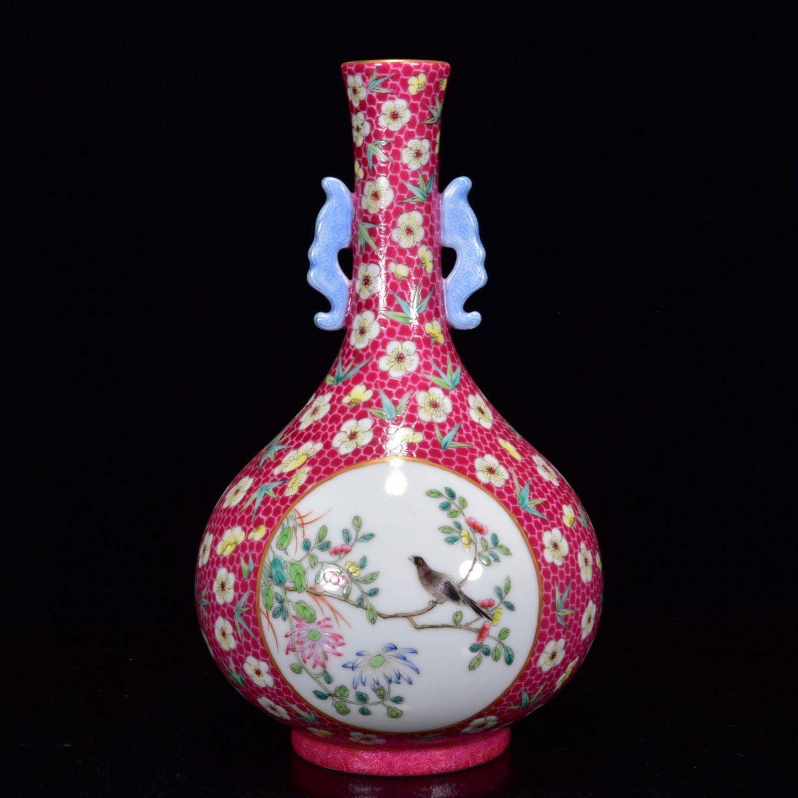 Chinese famille rose porcelain vase Qing dynasty Qianlong Mark & Period (1 of 9)