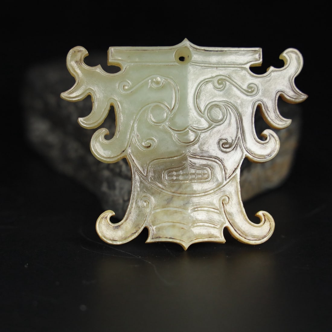 Chinese archaic jade carved ornaments (1 of 9)