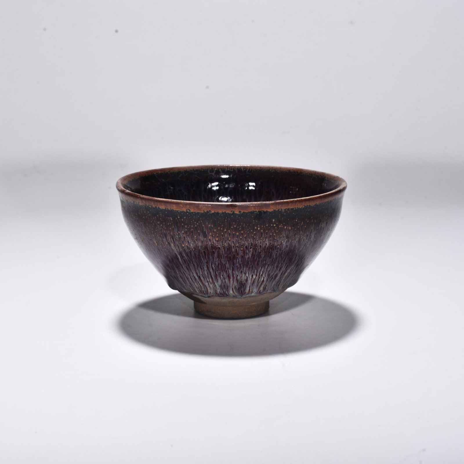 Song Dynasty Jianyao chicken blood red glaze lamp: Size: Width 13 cm - Height 7 cm Materials: Porcelain Time Period: Song dynasty Manufactured Date: 10th-c Period Object: Chinese Antique ⛨ Purchase With Confidence ✔ Verified Auction