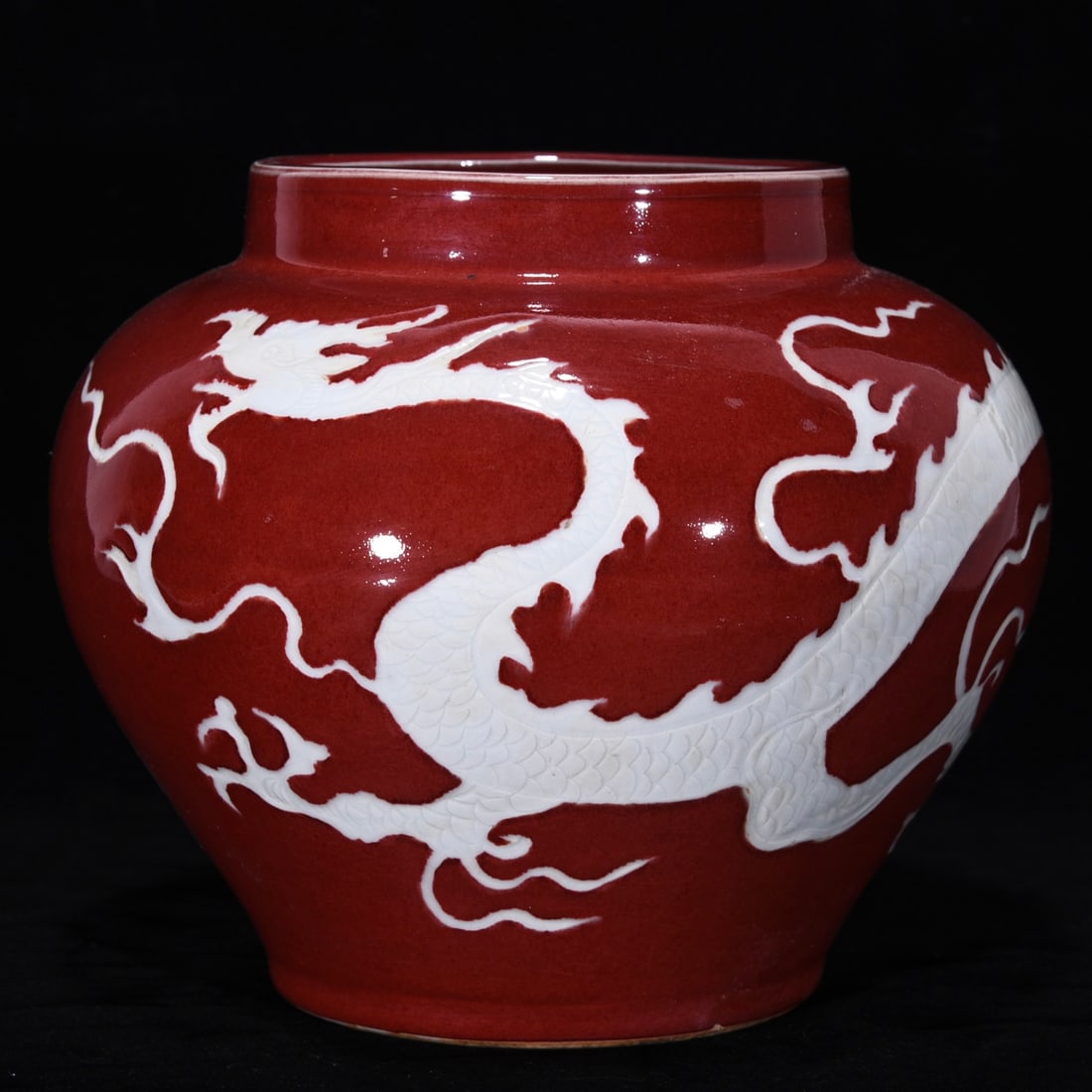 Chinese red and white porcelain jar Yuan dynasty (1 of 9)